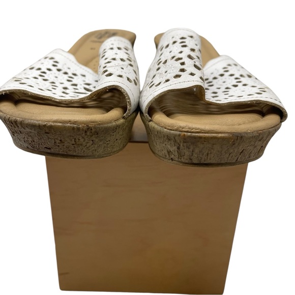 Womens Spring Step Slide Wedge Sandals Shoes Size 41 EU 9.5 - 10 US White Italy - Picture 4 of 10